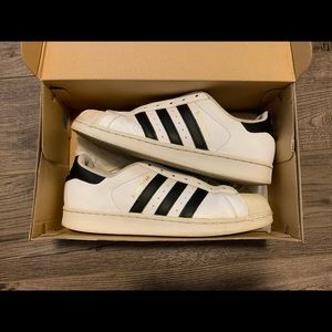 Adidas Superstars
